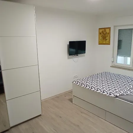 Apartma David V Izoli * Изола