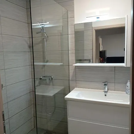 Apartma David V Izoli Апартаменты