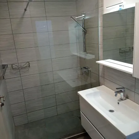 Апартаменты Apartma David V Izoli