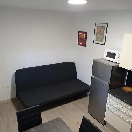 Apartma David V Izoli