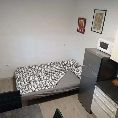 Apartma David V Izoli Изола