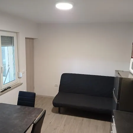 Apartma David V Izoli Апартаменты