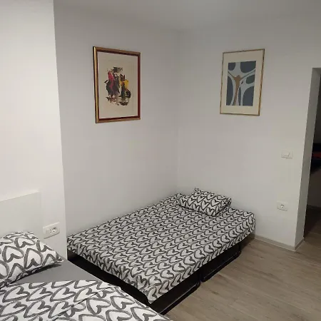 Apartma David V Izoli